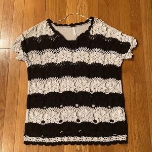 Free people crotchet knit top size small